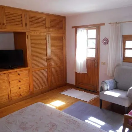 Apartamento Sleeps 2 Pool Wifi Haría